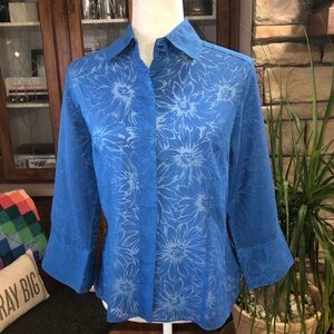 TALBOTS SIZE 8 VIBRANT BLUE SEMI SHEER 3/4 LENGTH SLEEVE HIDDEN BUTTON BLOUSE